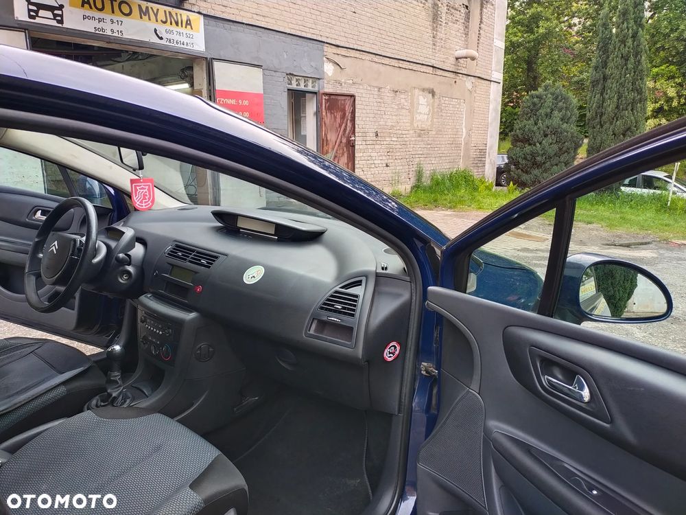 Citroën C4 1.4 16V CoolTech - 10
