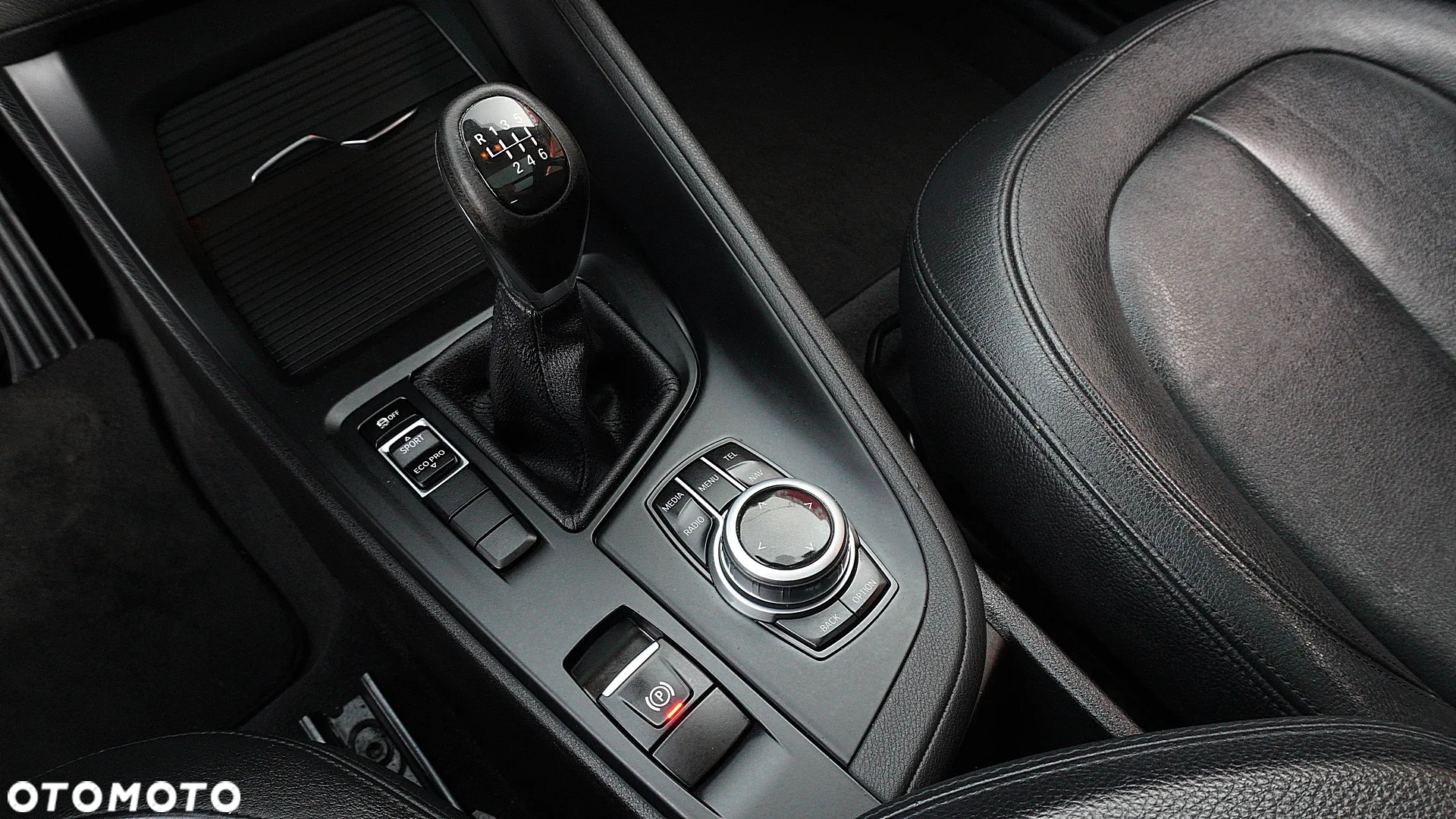 BMW X1 sDrive18d Advantage - 37