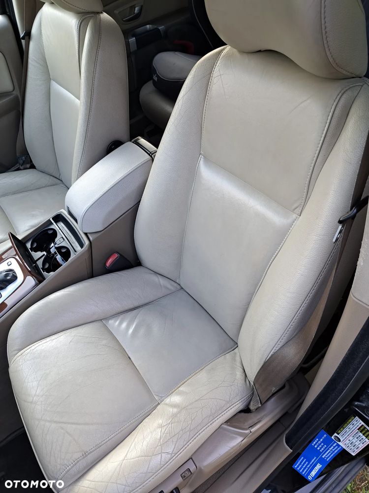 Volvo XC 90 4.4 V8 AWD Momentum - 5