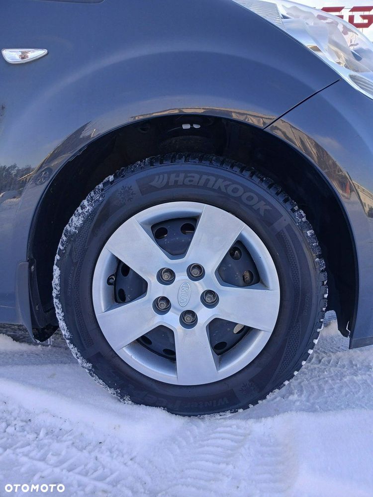 Kia Venga 1.6 M - 23