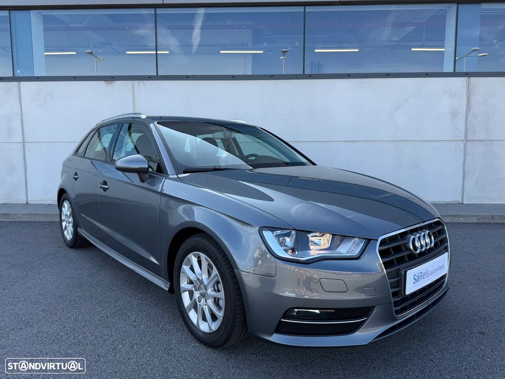 Audi A3 Sportback 1.6 TDI Advance Ultra — fotografia 3