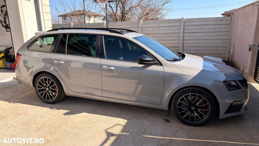 Skoda Octavia 2.0 245 TSI DSG RS - 7