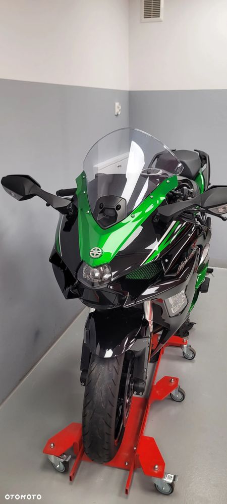 Kawasaki Ninja H2 SX - 3