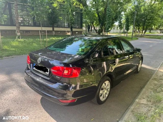 Volkswagen Jetta 1.6 TDI DPF Comfortline - 34