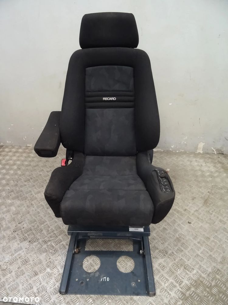 FOTEL LEWY DLA NIEPEŁNOSPRAWNEGO RECARO MERCEDES VITO VIANO W639 NR138 - 1