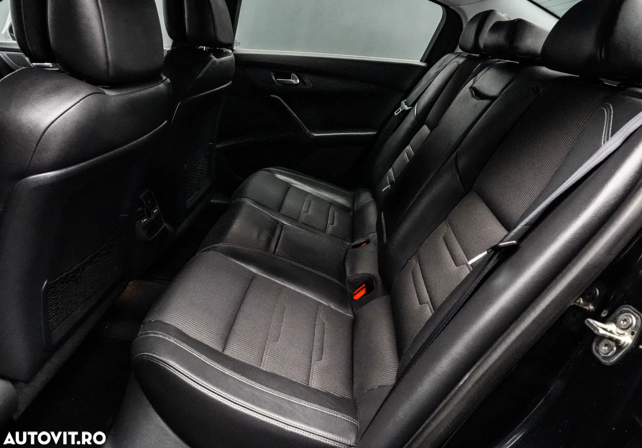 Peugeot 508 2.2 HDI FAP BVA GT - 15