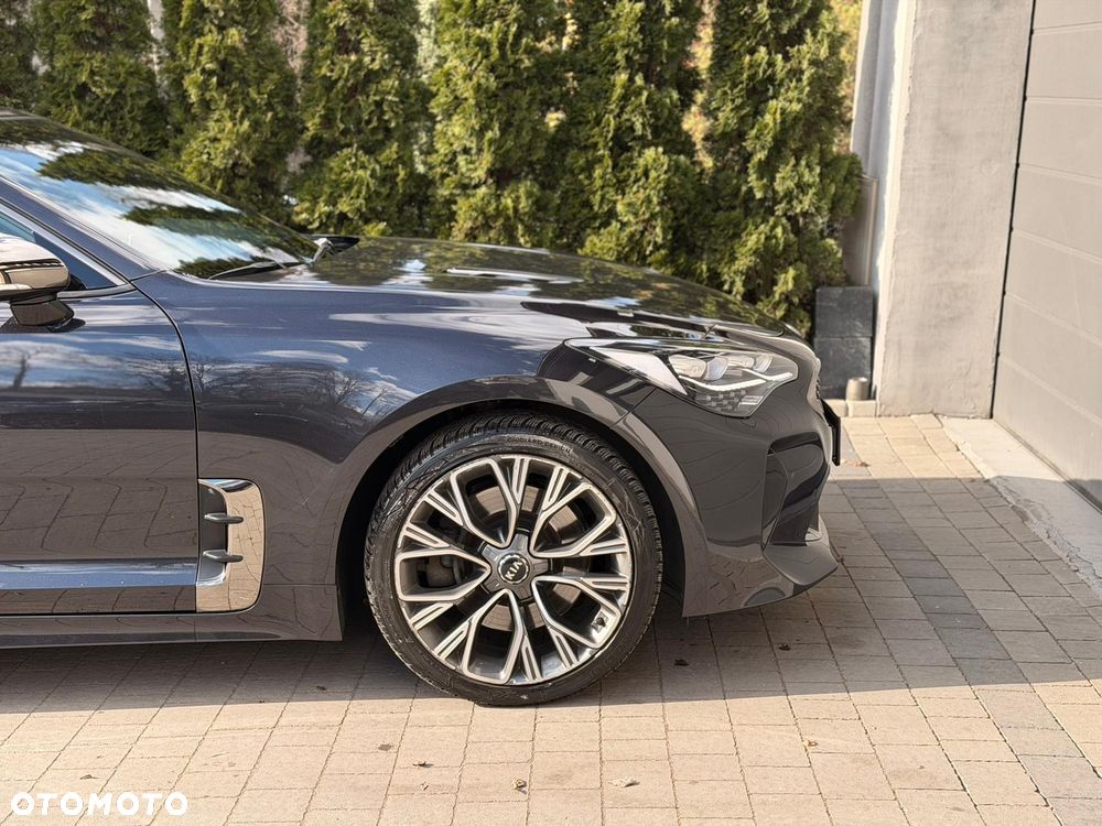 Kia Stinger 2.0 T-GDI GT Line - 12
