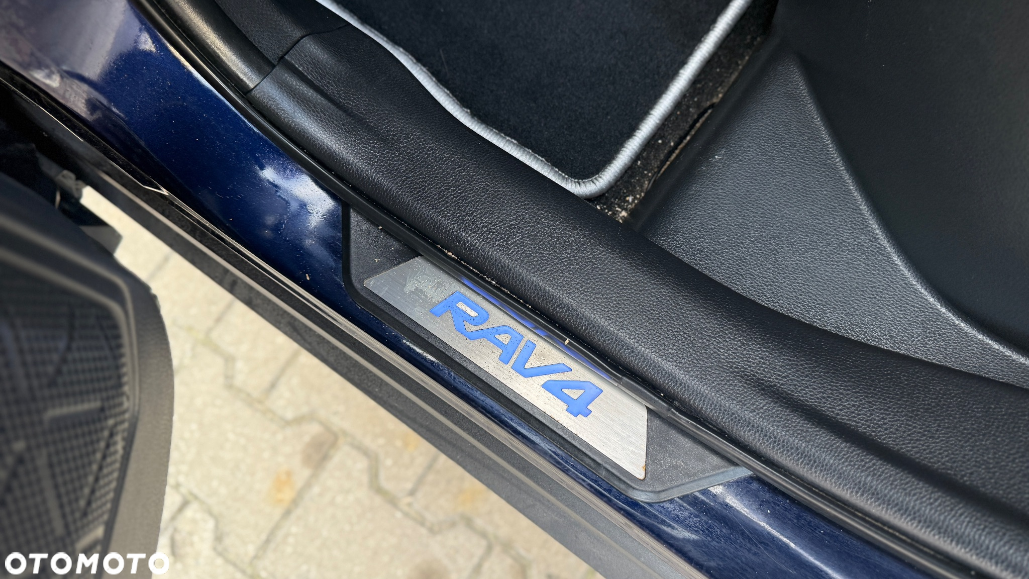 Toyota RAV4 2.5 Hybrid Selection 4x2 - 6