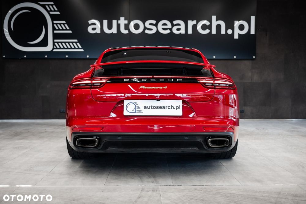 Porsche Panamera 4 E-Hybrid - 6