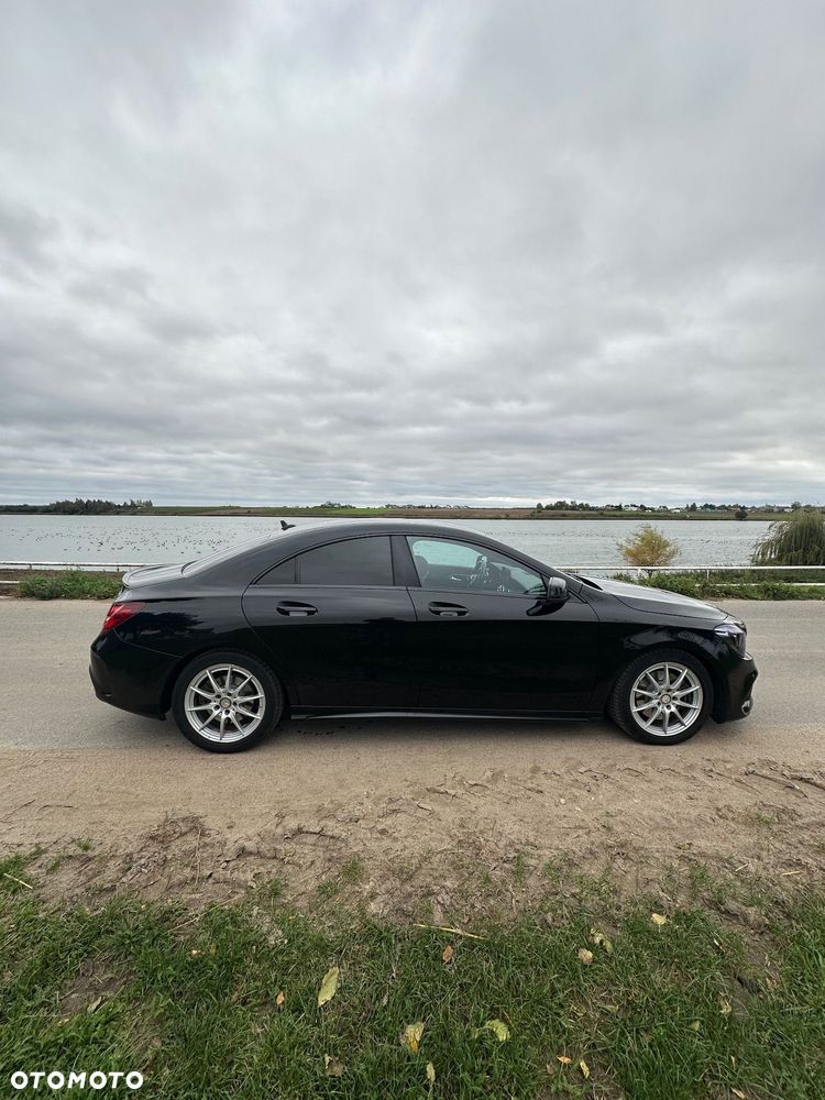 Mercedes-Benz CLA 220 4-Matic - 3