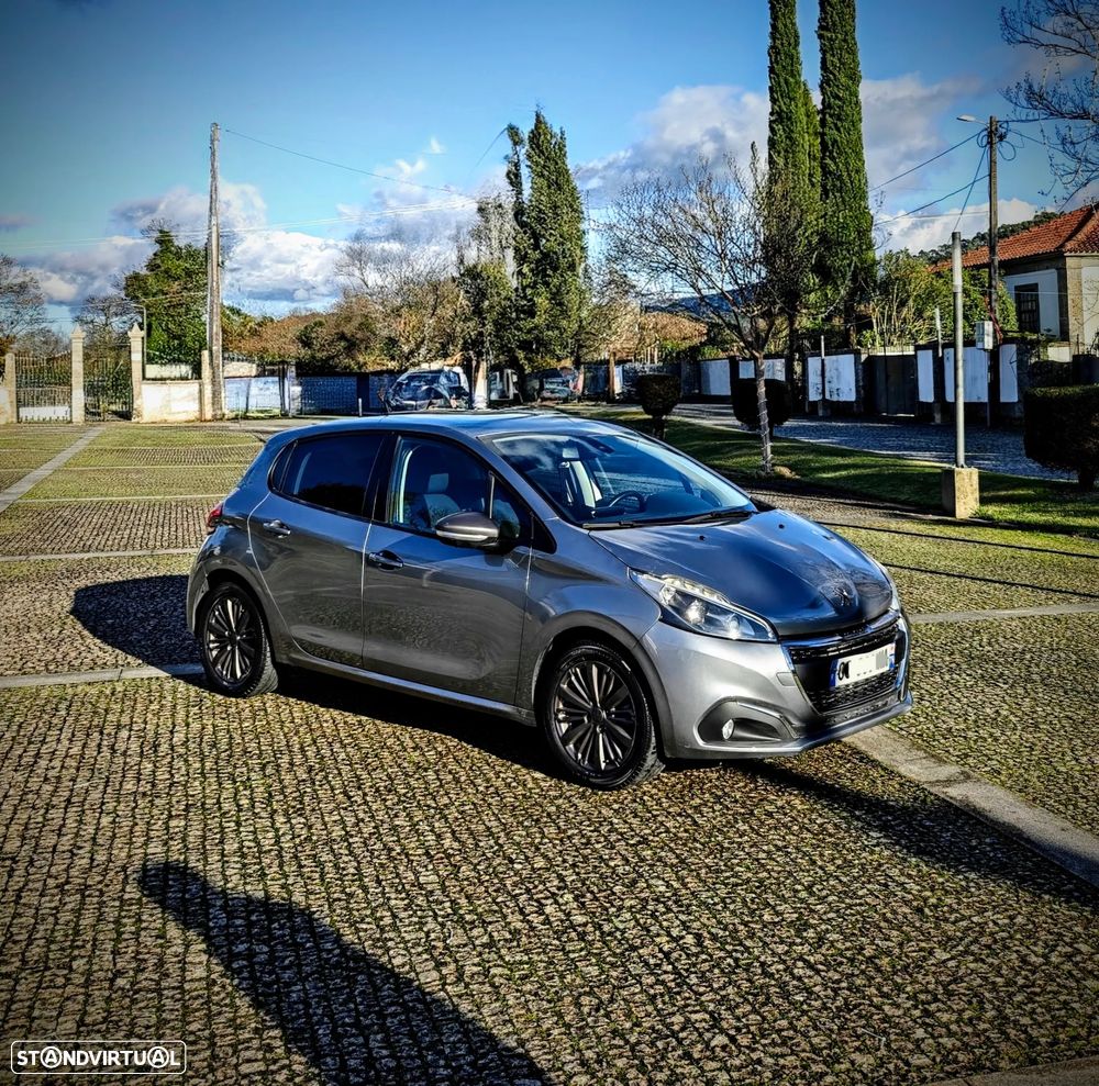 Peugeot 208 PureTech 110 Stop & Start Signature - 26