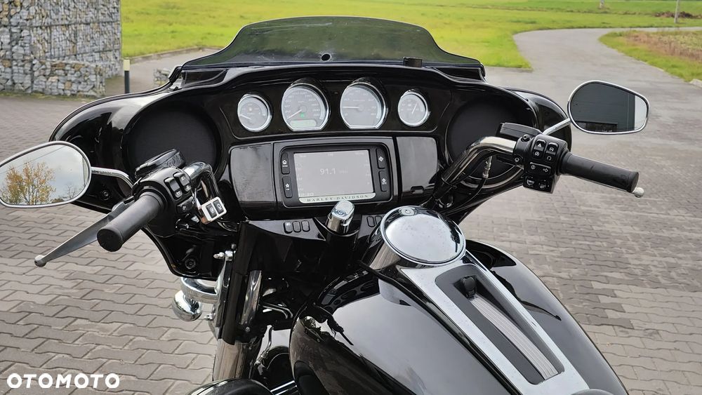 Harley-Davidson Touring Ultra Limited - 24