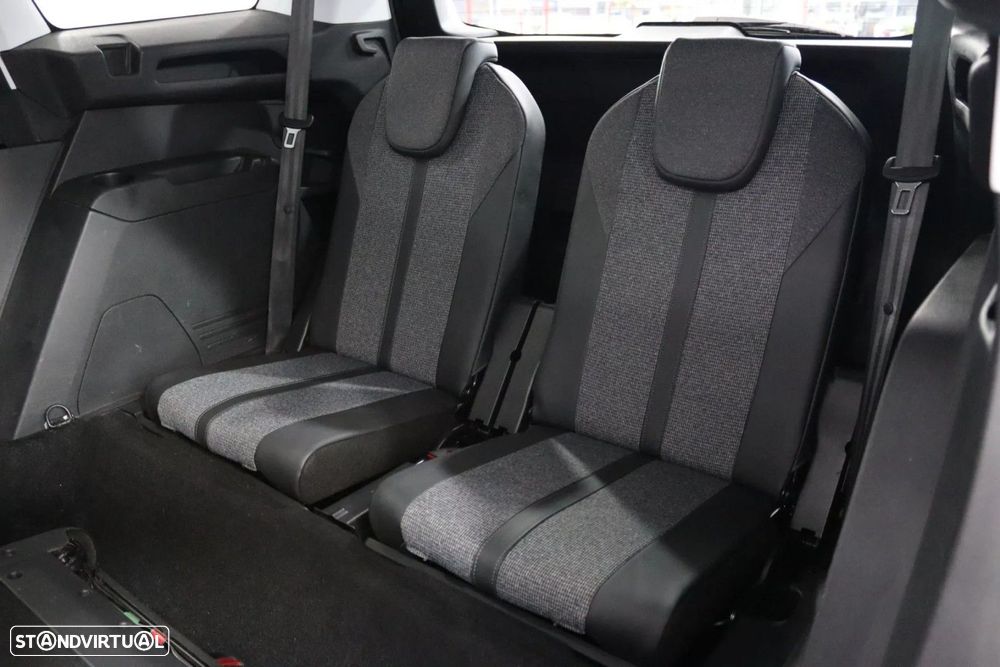 Peugeot 5008 1.2 PureTech Allure EAT6 - 14