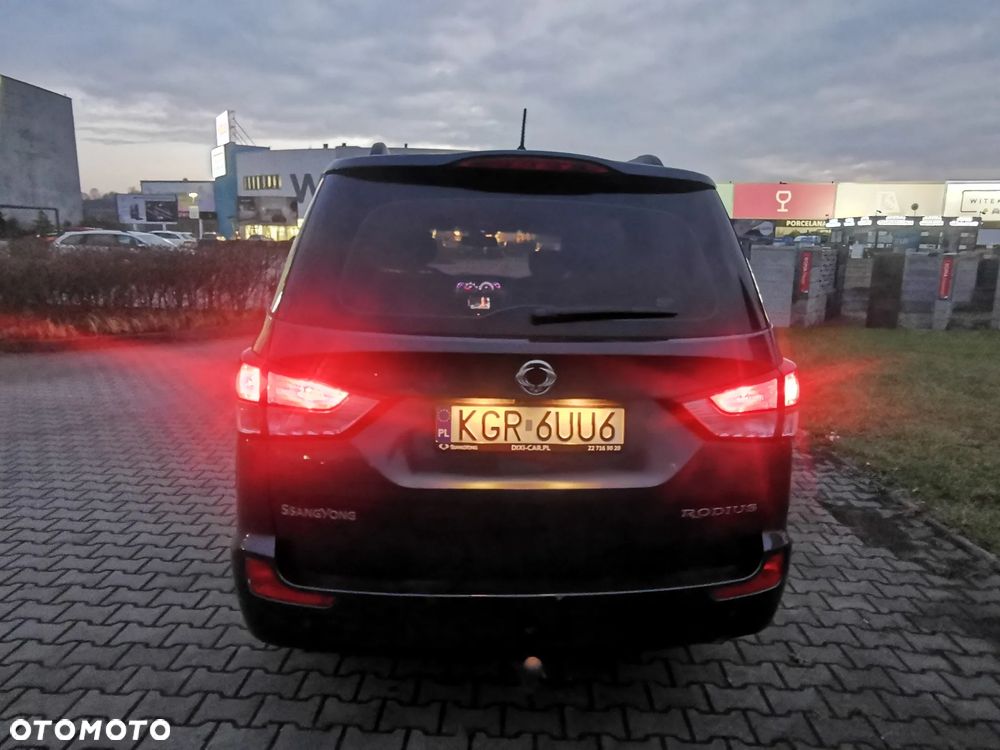 SsangYong/KGM Rodius 200 e-XDi Crystal Plus - 12