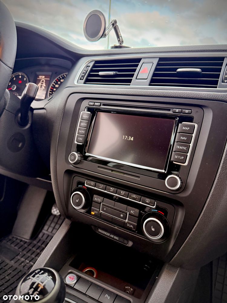 Volkswagen Jetta 1.4 TSI Highline - 17