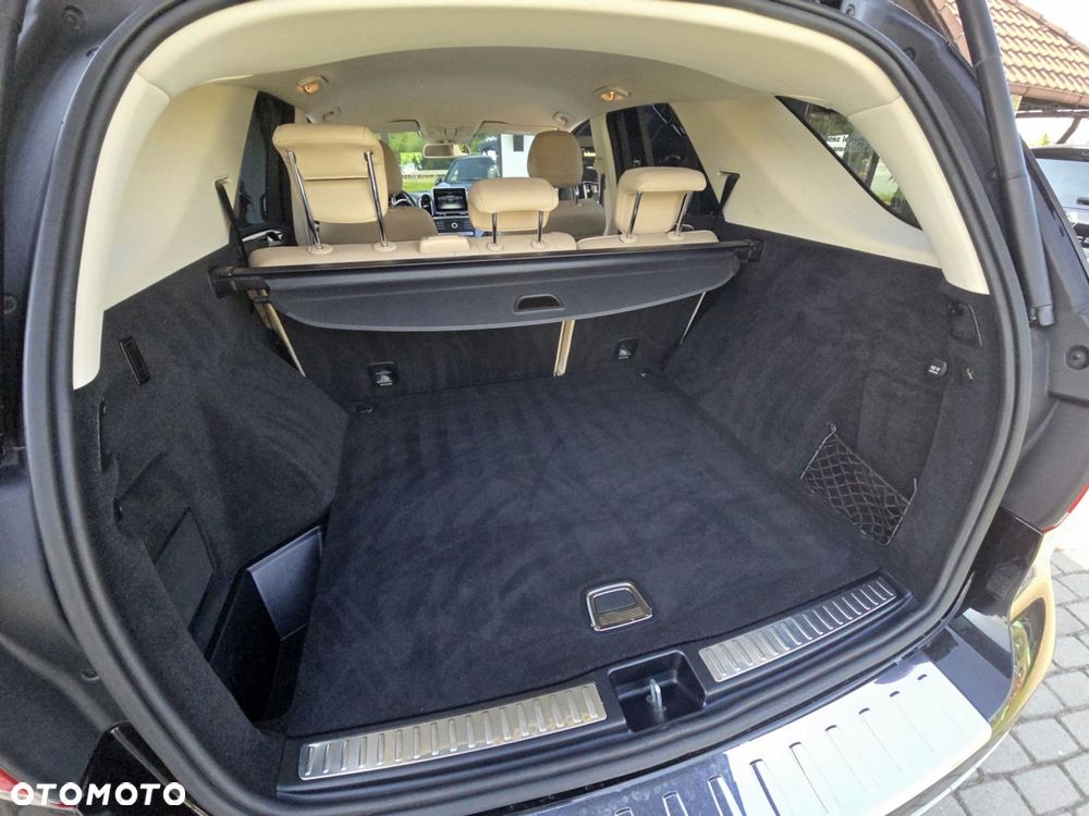 Mercedes-Benz GLE - 30