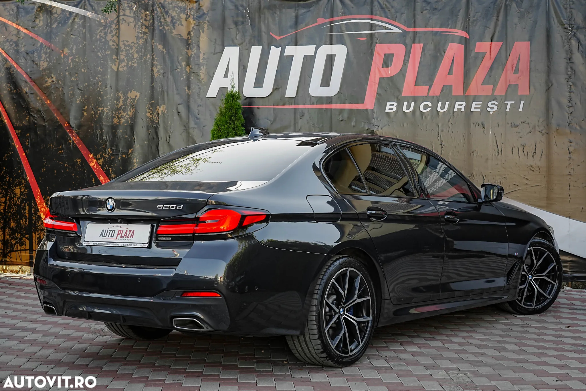 BMW Seria 5 520d Aut. M Sport Edition - 4