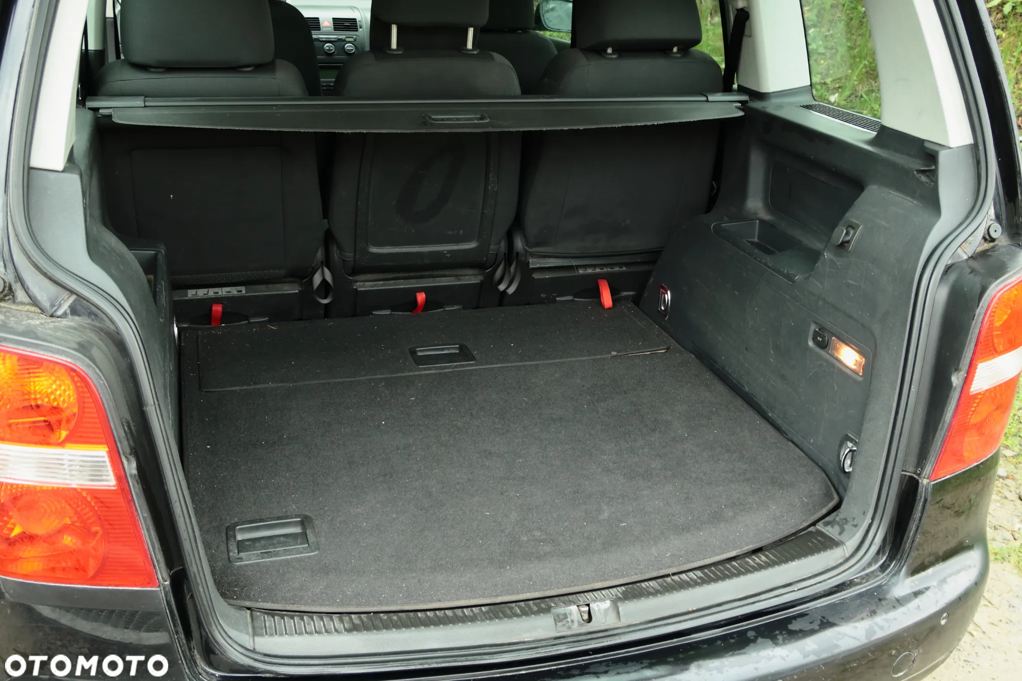 Volkswagen Touran 2.0 TDI DPF Trendline - 7