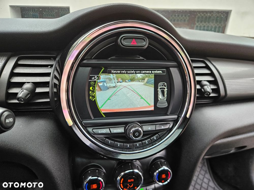 MINI Cooper Seven Chili - 13
