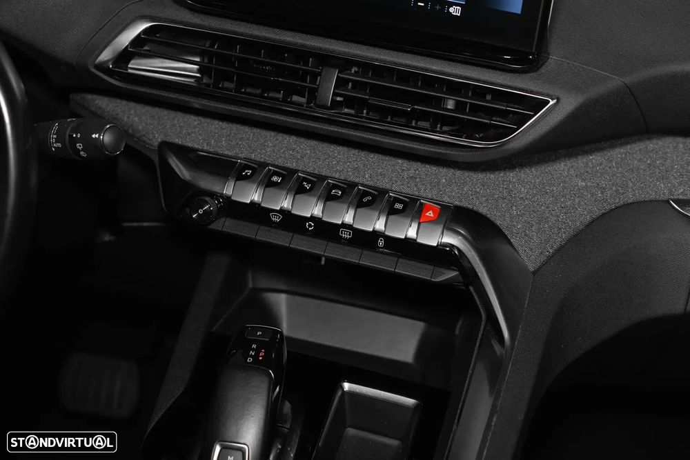 Peugeot 5008 BlueHDI 130 EAT8 Allure - 32