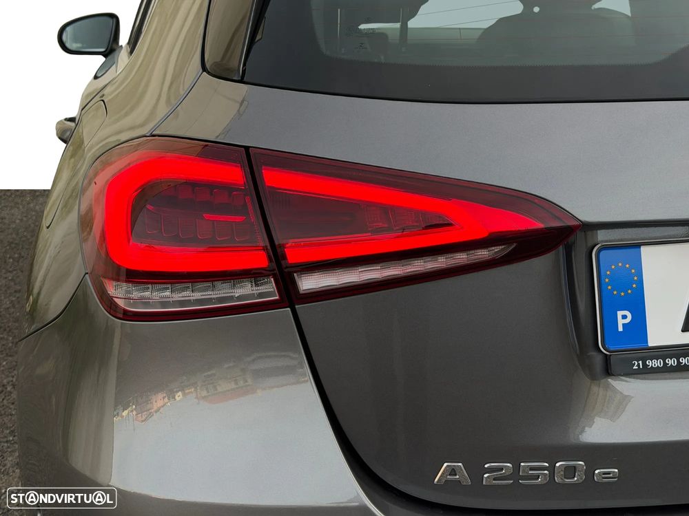 Mercedes-Benz A 250 e Style Plus - 42