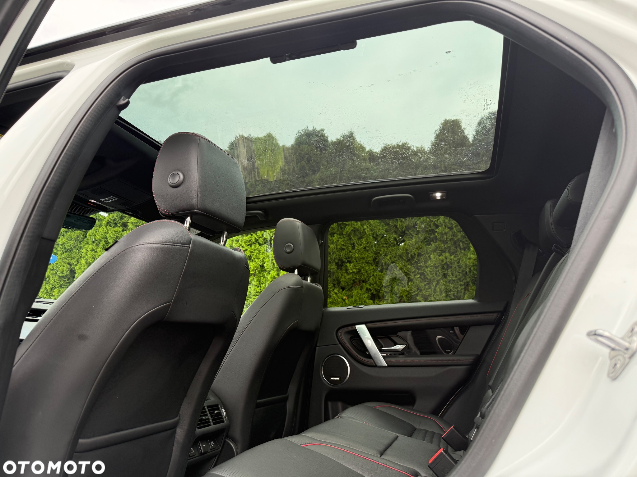 Land Rover Discovery Sport P250 R-Dynamic - 22