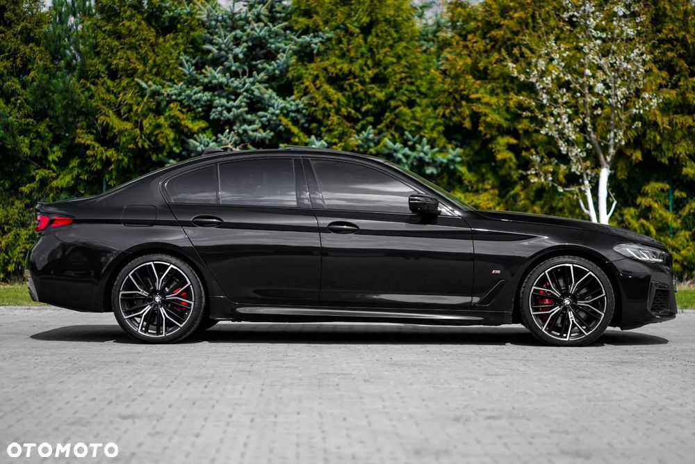 BMW Seria 5 540d xDrive mHEV M Sport sport - 9