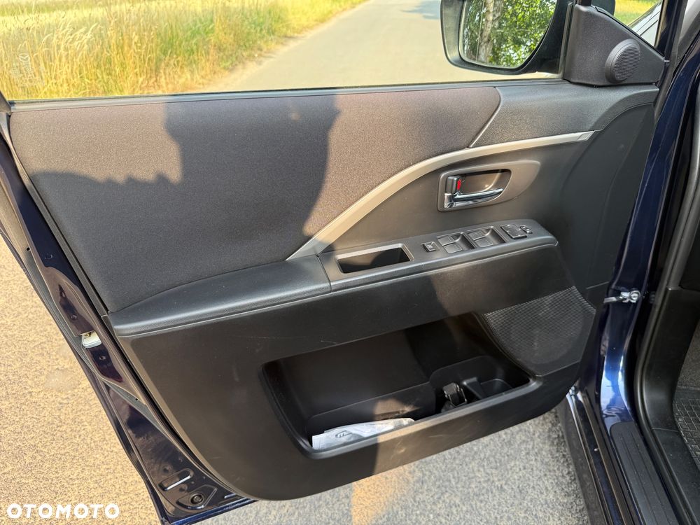 Mazda 5 2.0 MZR-DISI i-stop Business-Line - 23