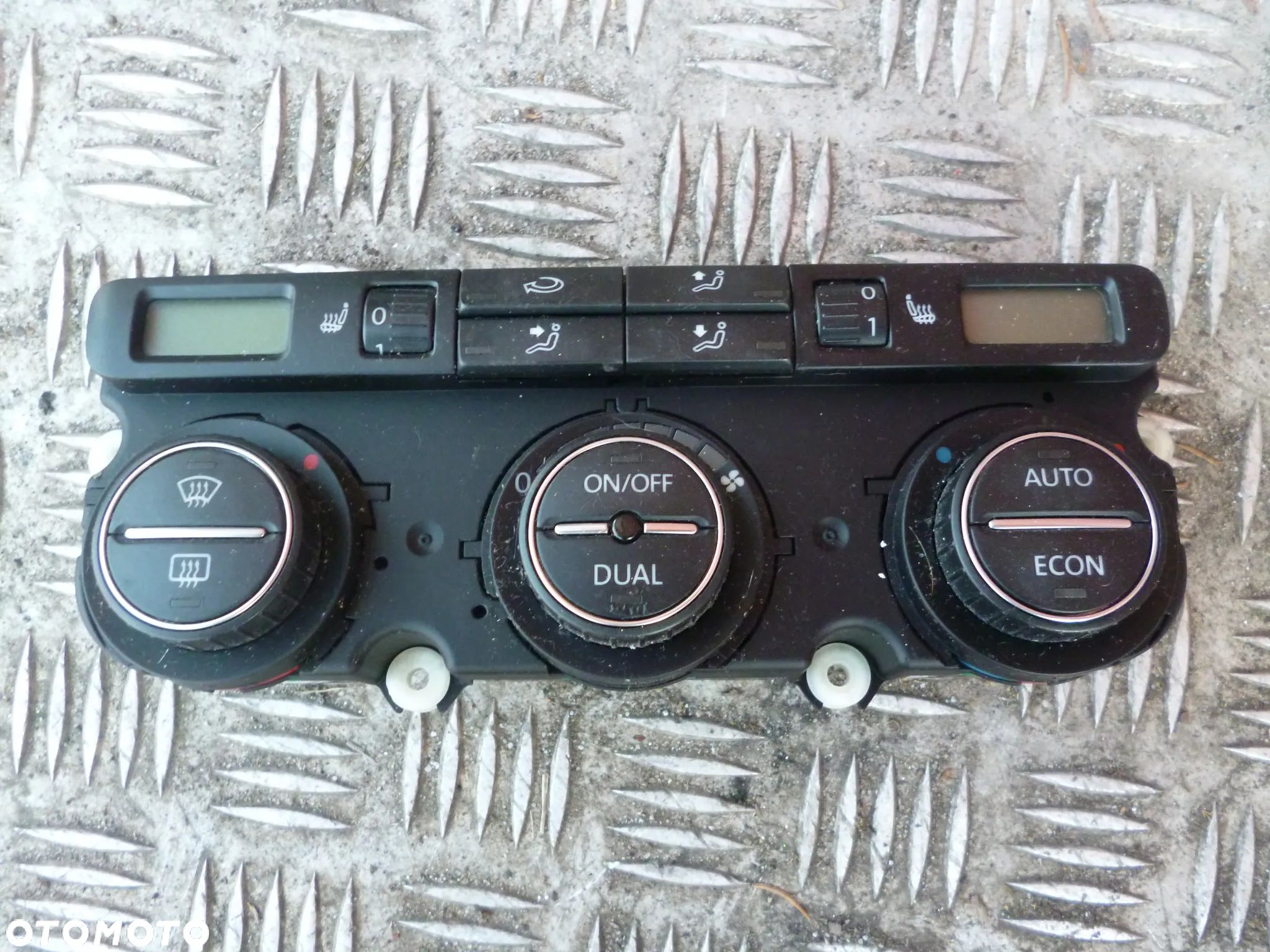VW PASAT B6 PANEL NAWIEWU KLIMATYZACJI - 1