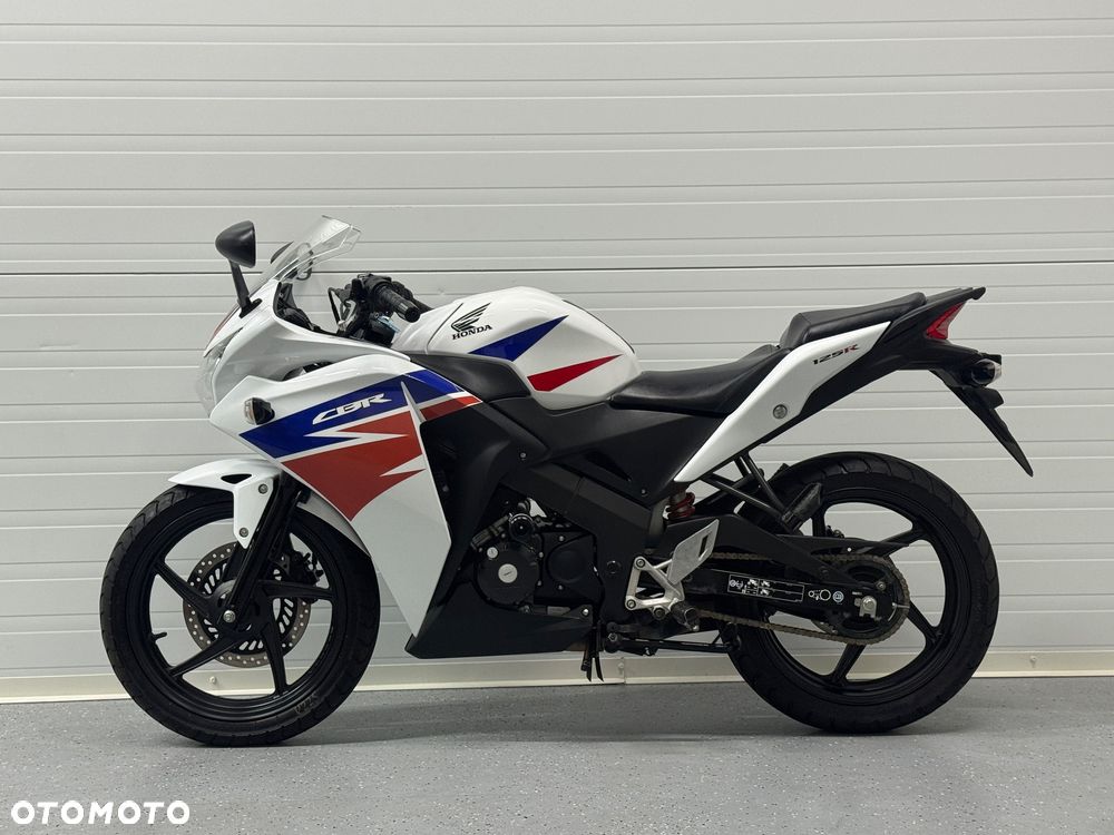 Honda CBR - 13