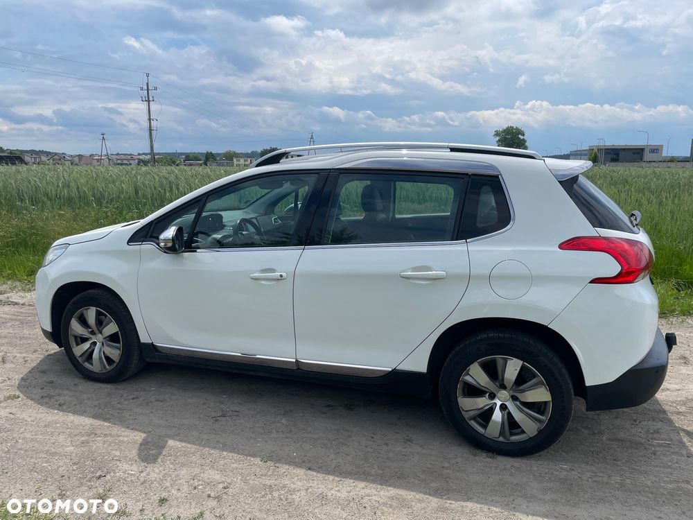 Peugeot 2008 1.6 e-HDi Allure S&S - 7