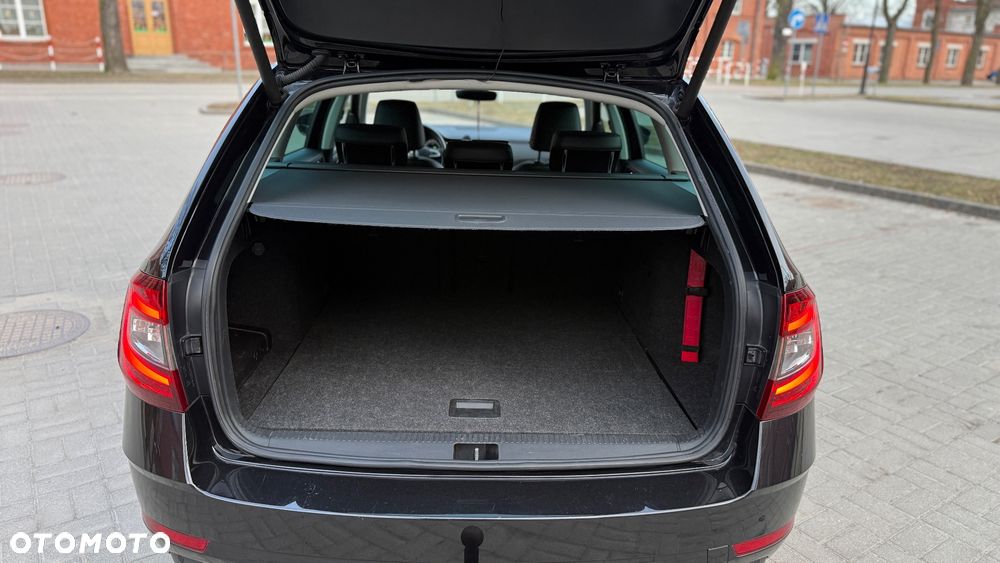 Skoda Octavia 2.0 TDI Style DSG - 16