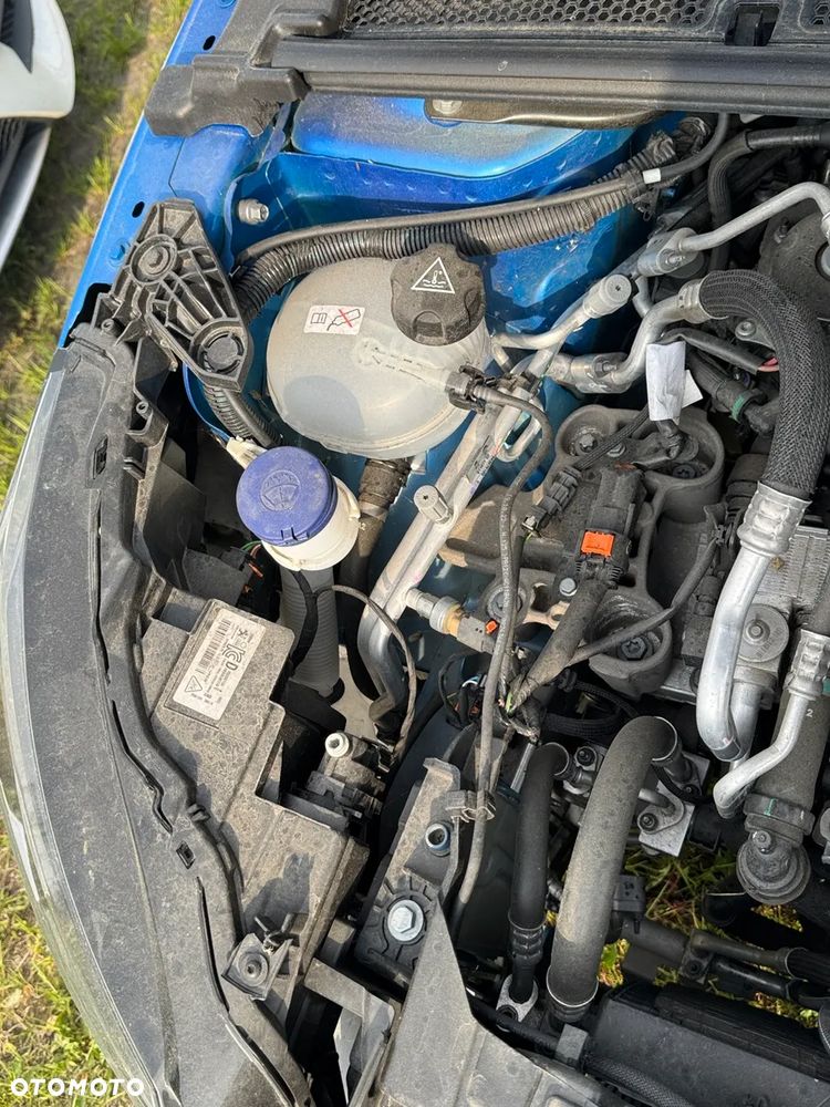 Peugeot 208 Elektromotor 136 Style - 10