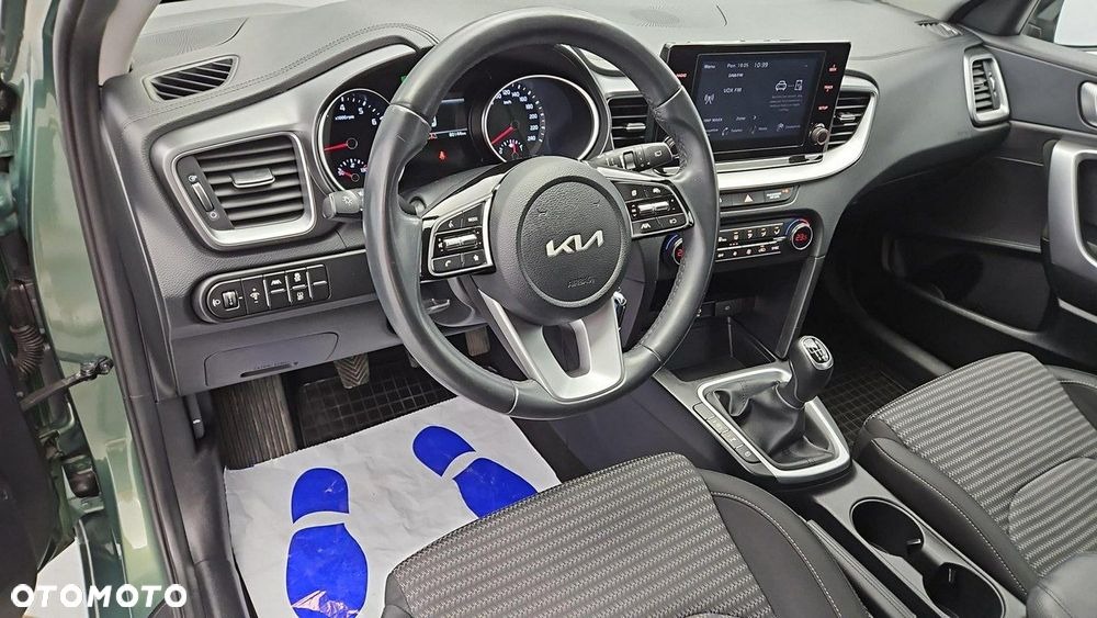 Kia Ceed 1.5 T-GDI M - 9