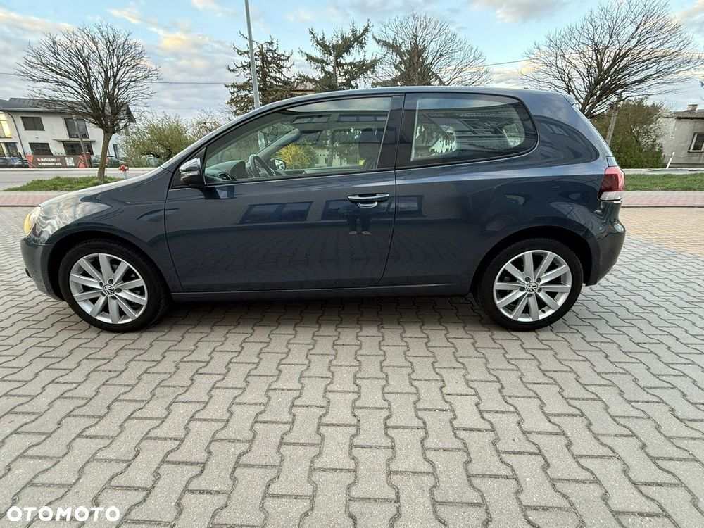 Volkswagen Golf - 10