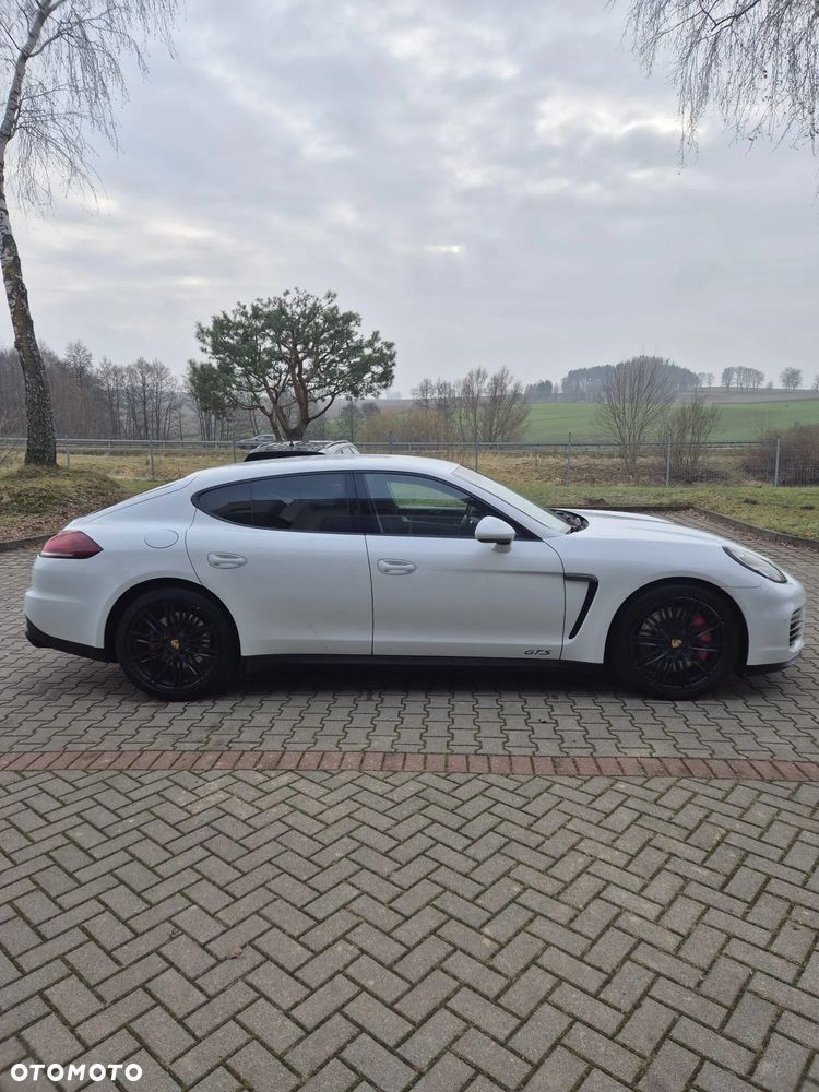 Porsche Panamera GTS PDK - 6