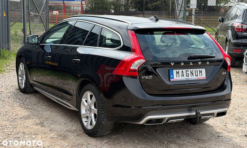 Volvo V60 D4 Drive-E Momentum - 36