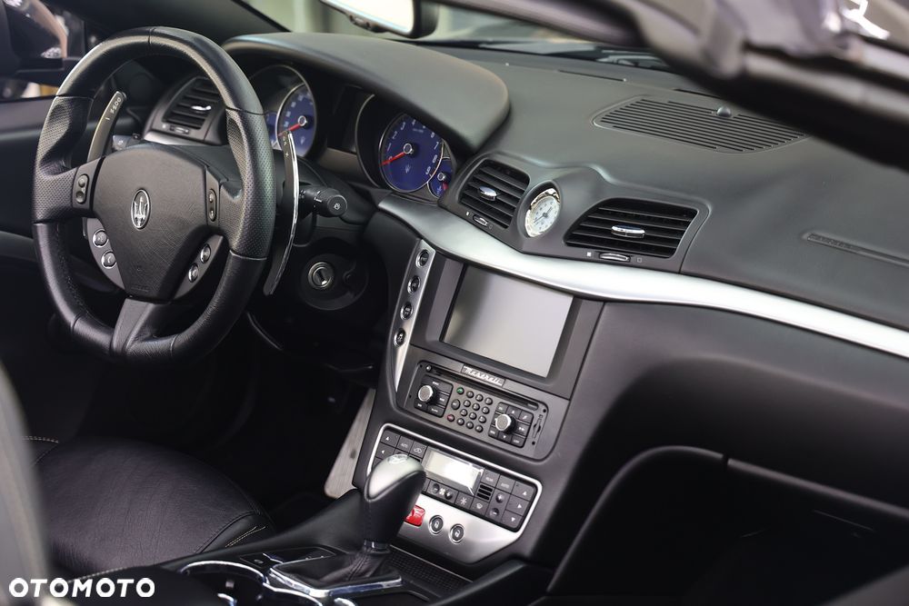 Maserati GranCabrio MC Centenario - 17