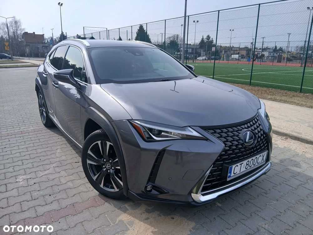 Lexus UX - 1