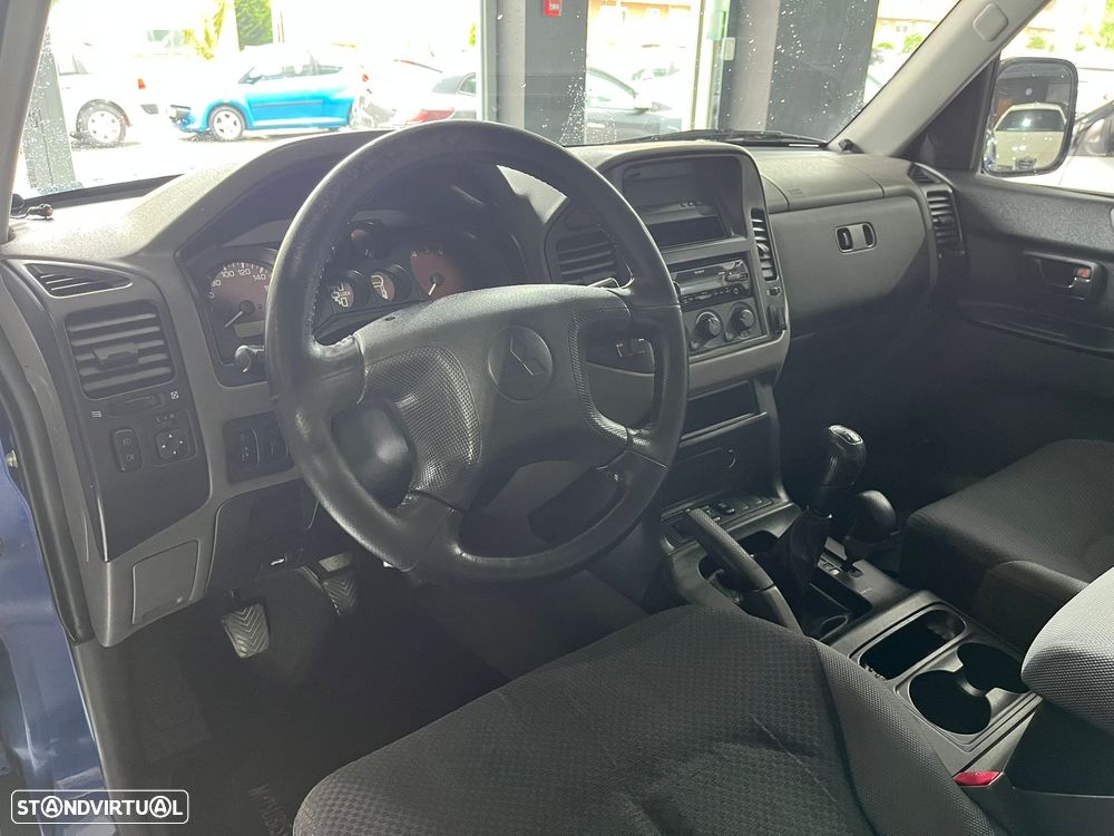 Mitsubishi Pajero 3.2 DI-D GLS ABS - 26