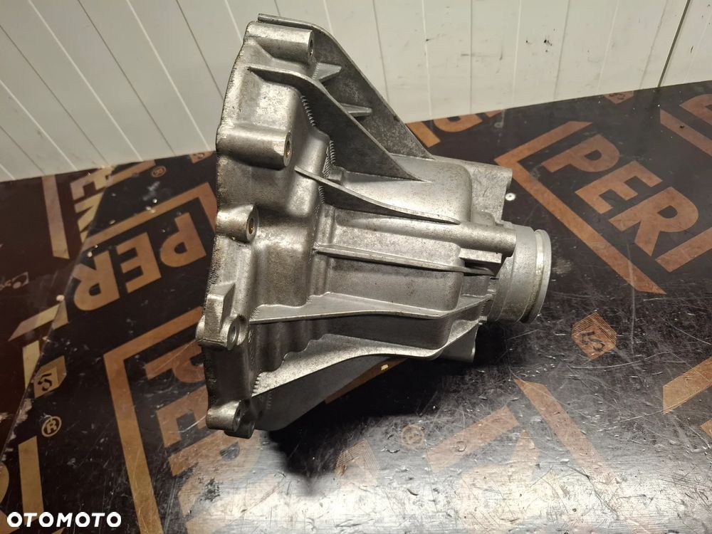 Obudowa Skrzyni Biegów Tylna S-Tronic S-Tronik 0B4301213E Audi