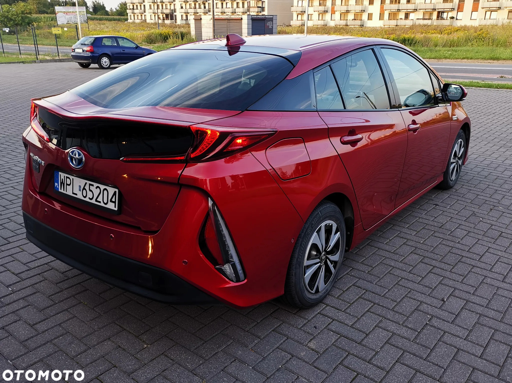 Toyota Prius - 25