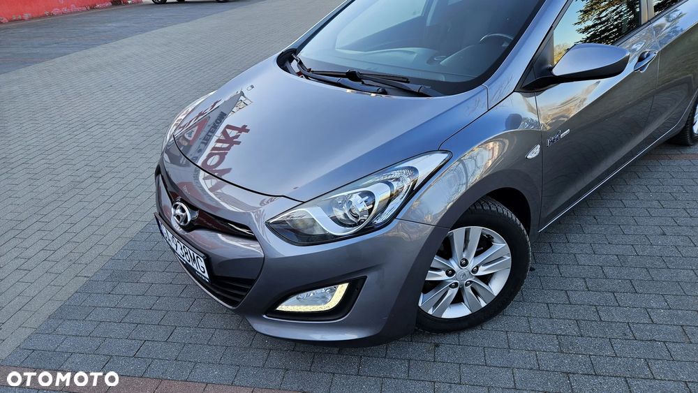 Hyundai i30 1.6 GDI BlueDrive Classic + - 13