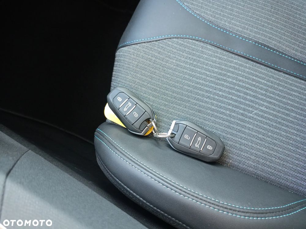 Peugeot 3008 BlueHDi 130 Stop & Start EAT8 Allure - 13