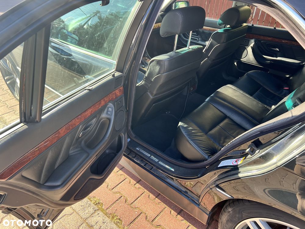 BMW Seria 7 740i - 10