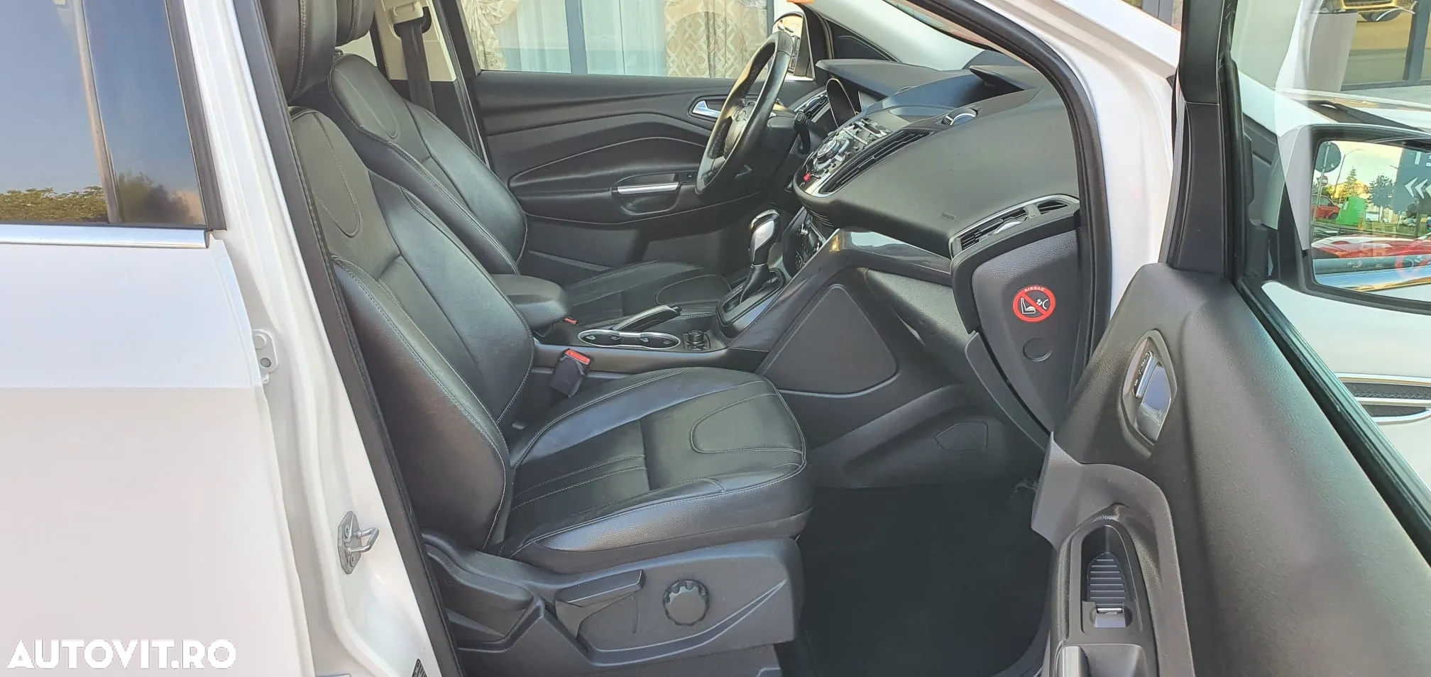 Ford Kuga - 9
