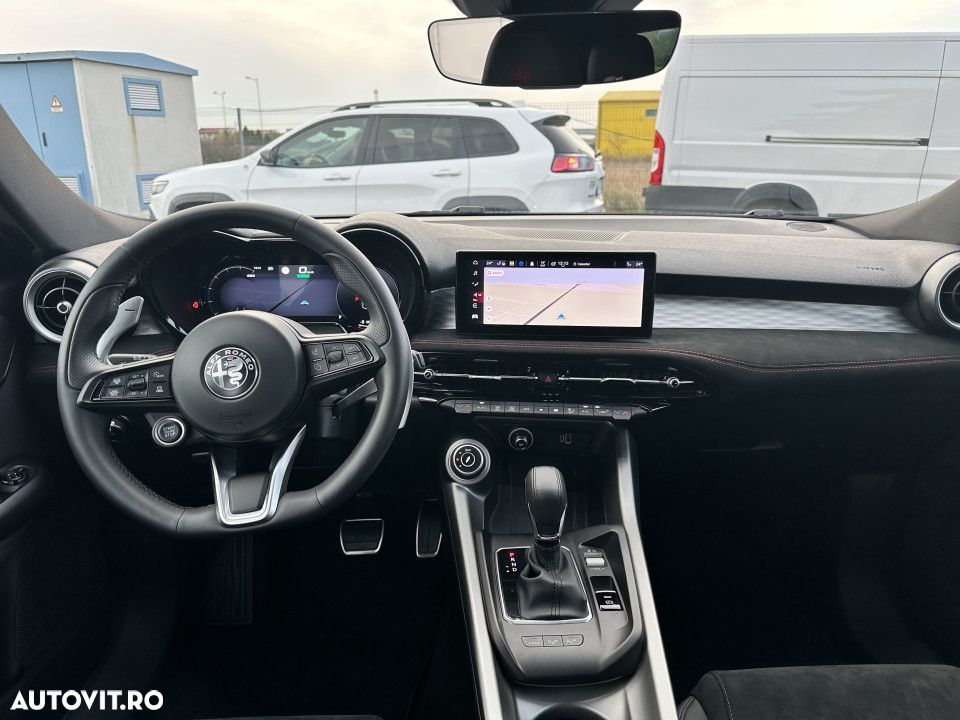 Alfa Romeo Tonale 1.3T PHEV Q4 280 CP AT6 Veloce - 12