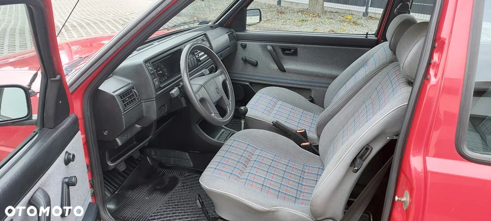 Volkswagen Golf - 23