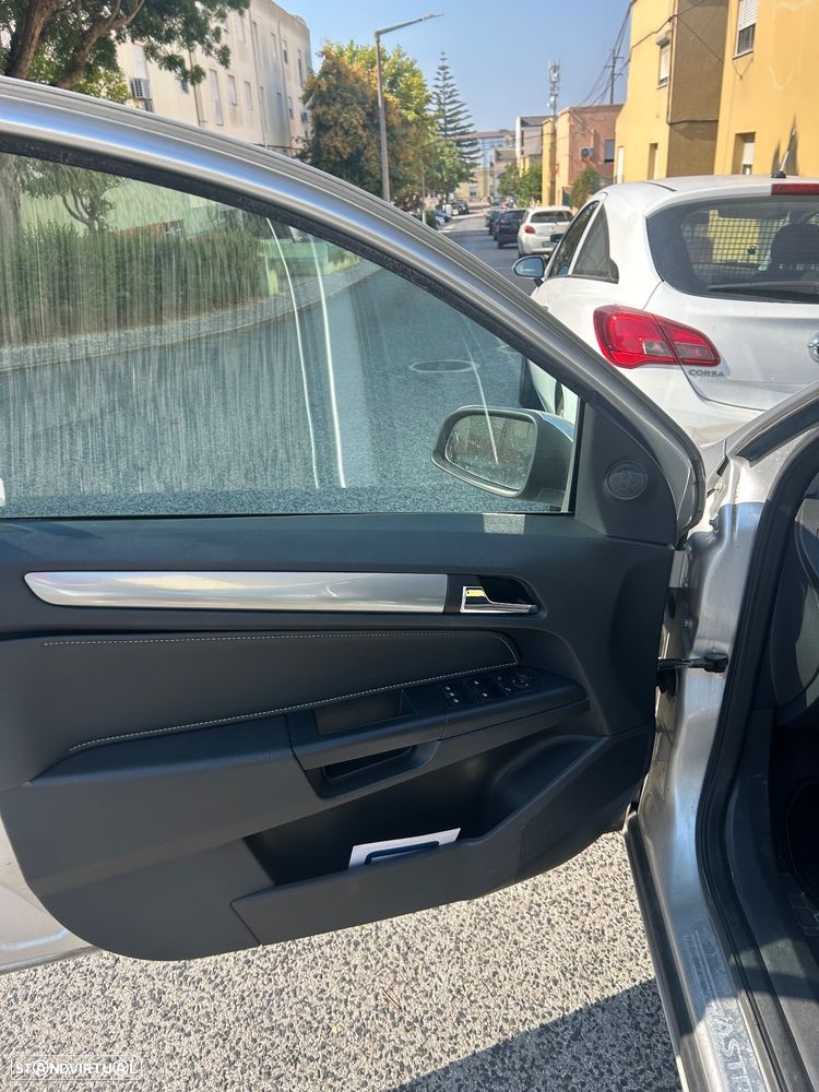 Opel Astra 1.7 CDTi Cosmo ecoFLEX - 6