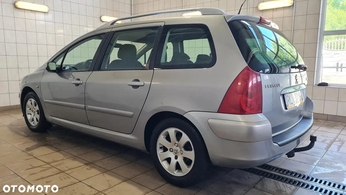 Peugeot 307 SW 135 Premium - 4